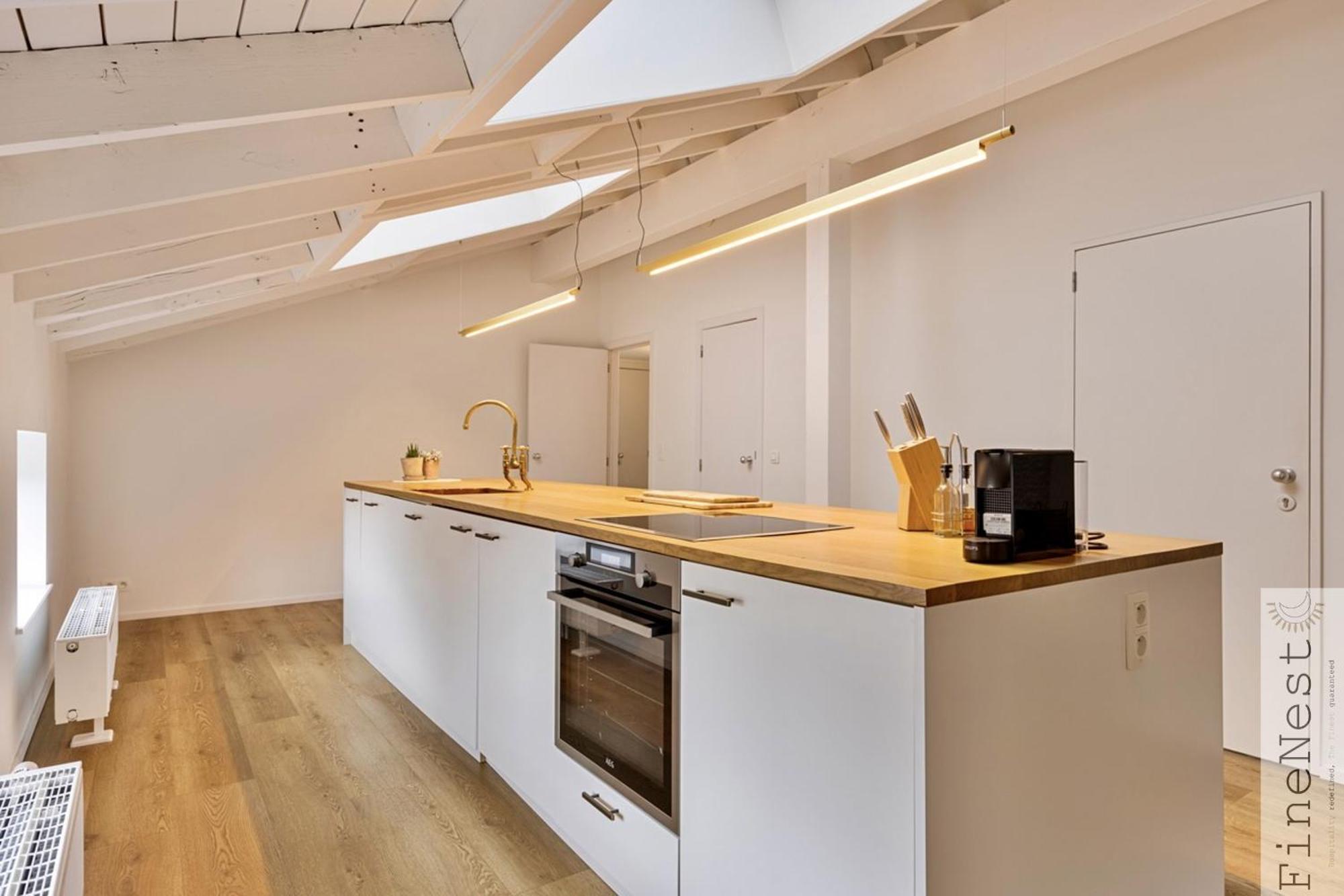 Loft 3 Chambres "Bueren" - Parking - Au Centre De Liege By Finenest Екстериор снимка