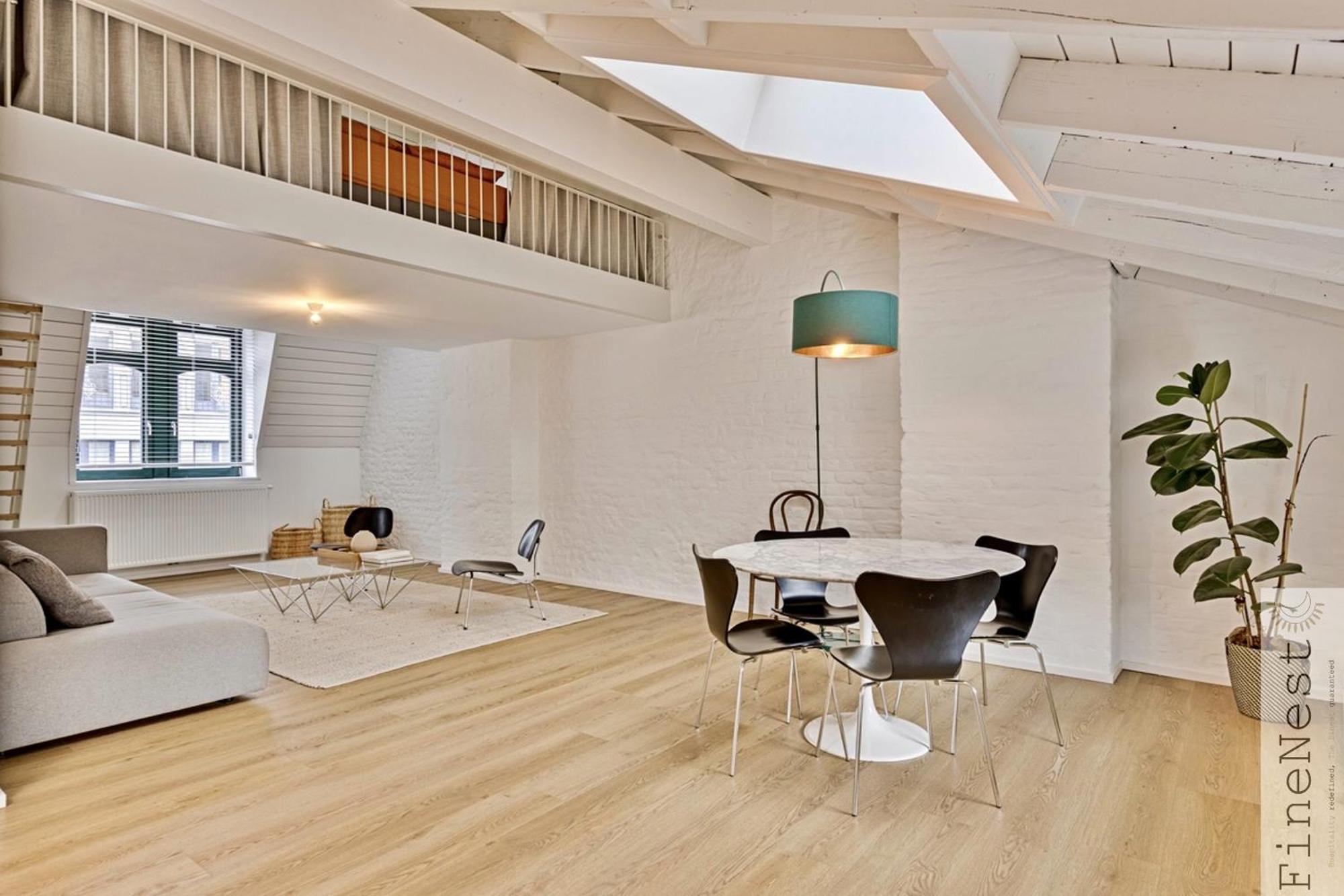 Loft 3 Chambres "Bueren" - Parking - Au Centre De Liege By Finenest Екстериор снимка